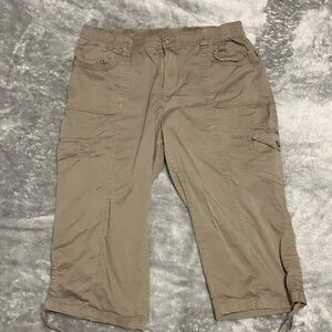 Cato capris size 16
